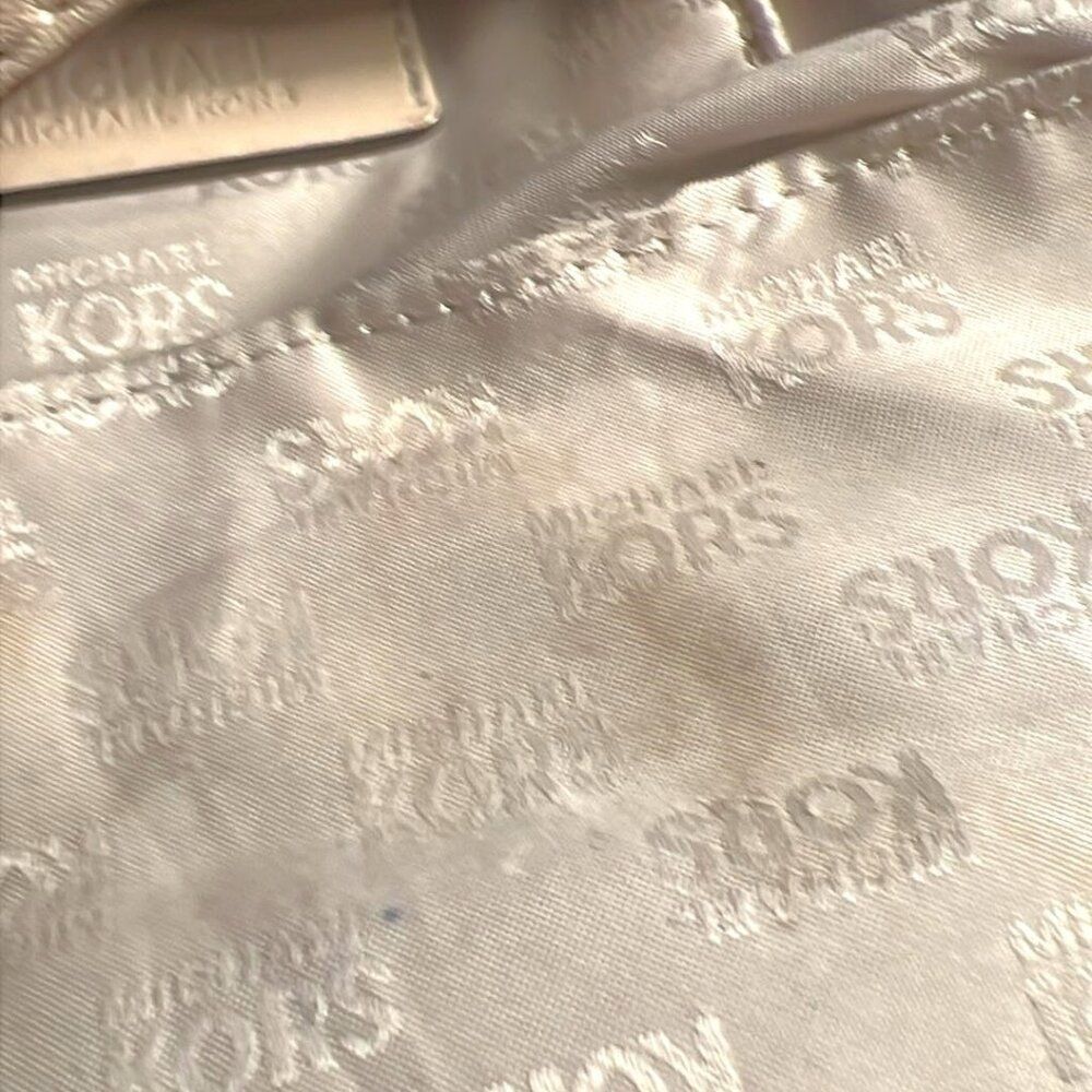 Michael Kors Top Zip Jet Set Tote - Picture 7 of 8